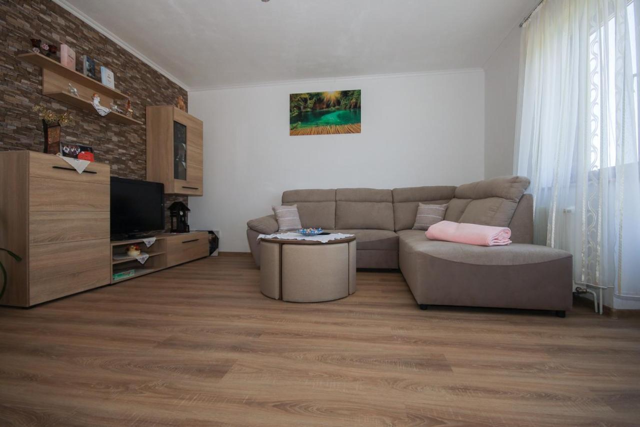 אוטוצאץ Apartman Lucija & Luka מראה חיצוני תמונה