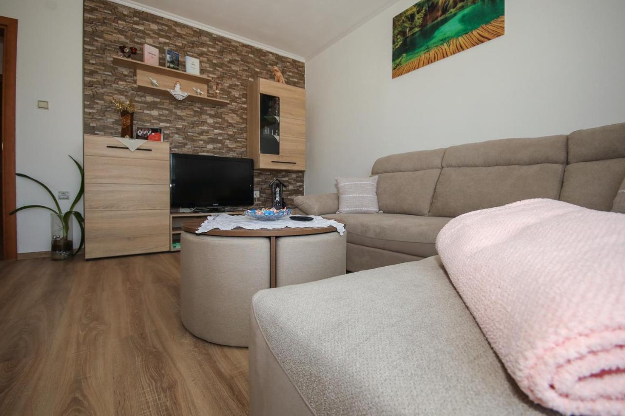 אוטוצאץ Apartman Lucija & Luka מראה חיצוני תמונה