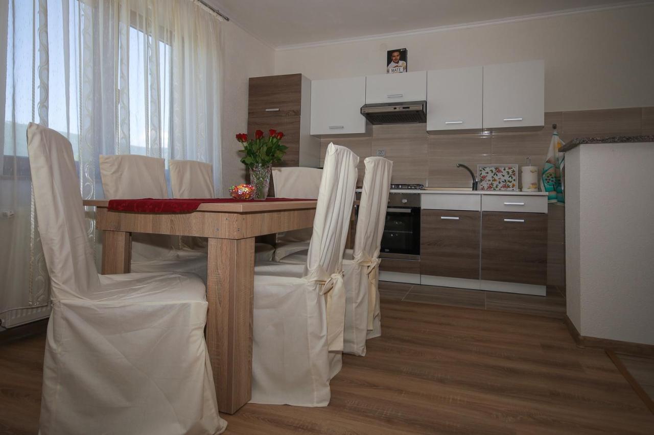אוטוצאץ Apartman Lucija & Luka מראה חיצוני תמונה