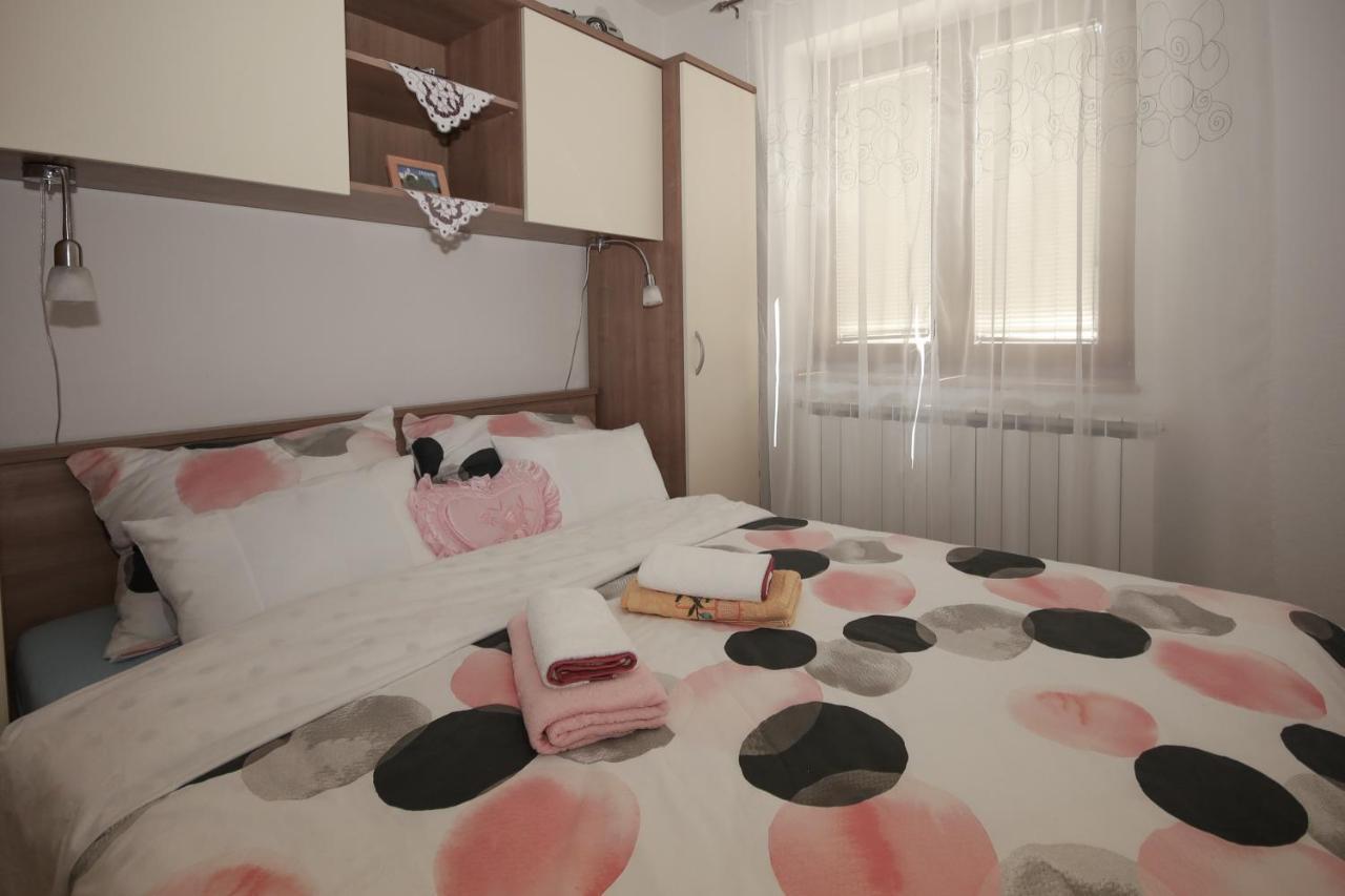 אוטוצאץ Apartman Lucija & Luka מראה חיצוני תמונה